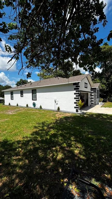 Image 5 of property listing at 36842 CENTER AVE, Dade City, FL 33525