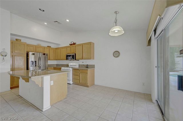 6073 Shadow Oak Drive, North Las Vegas, NV 89031