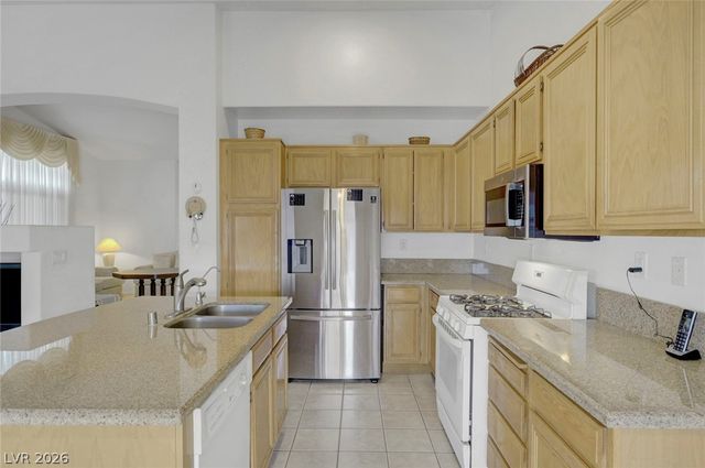 6073 Shadow Oak Drive, North Las Vegas, NV 89031