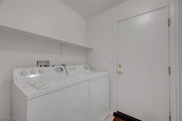 6073 Shadow Oak Drive, North Las Vegas, NV 89031