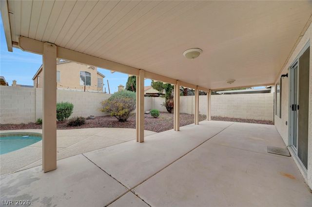 6073 Shadow Oak Drive, North Las Vegas, NV 89031