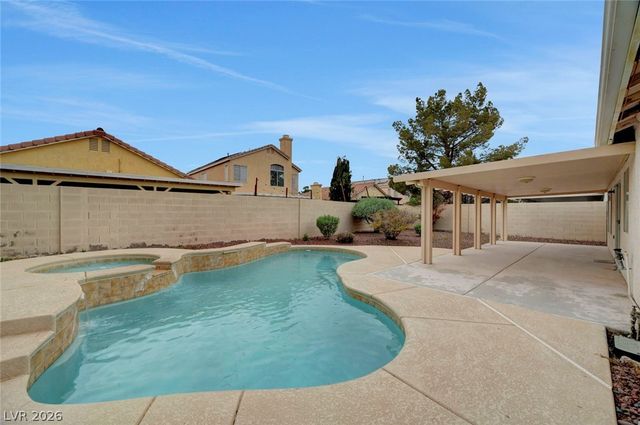 6073 Shadow Oak Drive, North Las Vegas, NV 89031