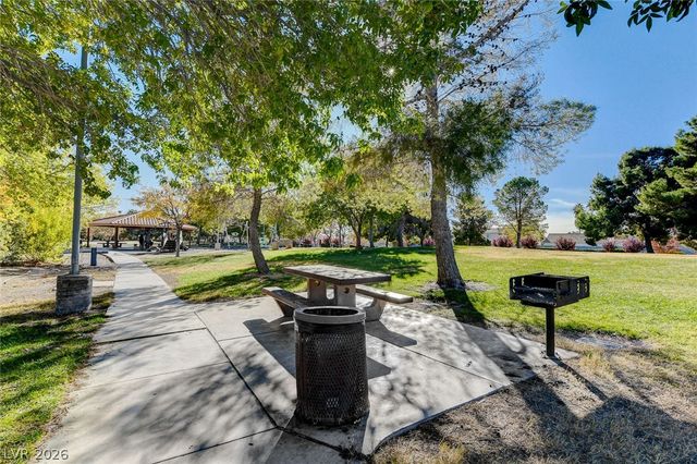 6073 Shadow Oak Drive, North Las Vegas, NV 89031