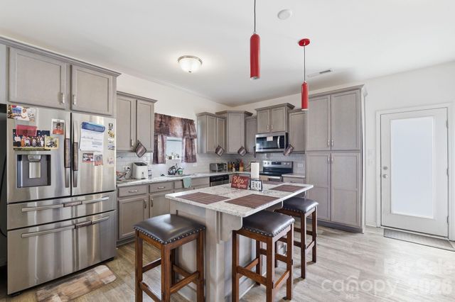 5126 Saddleback Drive, Mount Holly, NC 28120