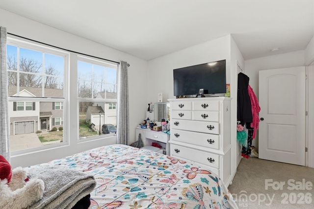 5126 Saddleback Drive, Mount Holly, NC 28120