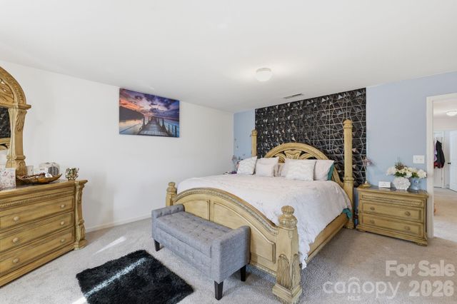 5126 Saddleback Drive, Mount Holly, NC 28120