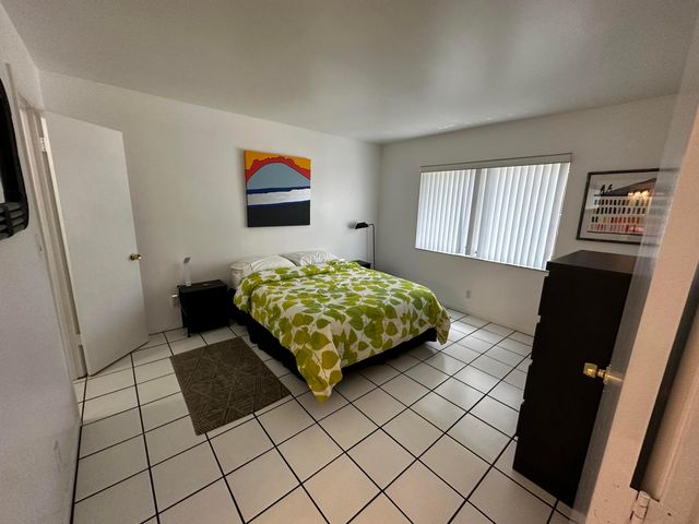 3105 Oakland Shores Drive J207, Oakland Park, FL 33309