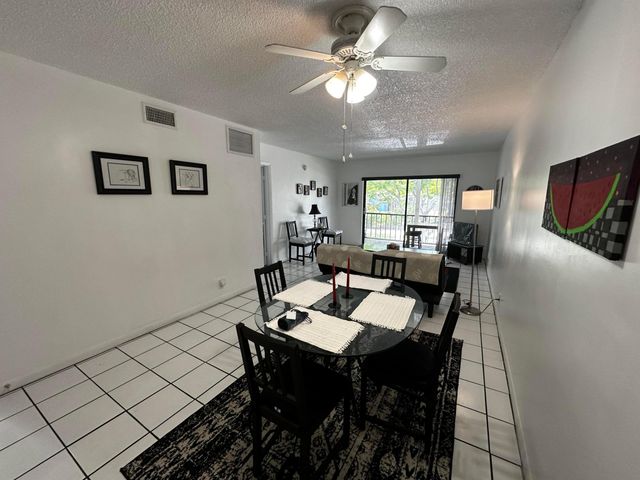 3105 Oakland Shores Drive J207, Oakland Park, FL 33309