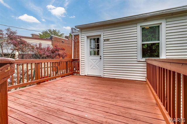 4741 Idaho Avenue, St Louis, MO 63111