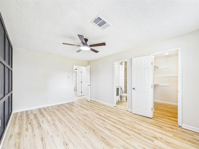 12707 Corning Dr, Houston, TX 77089