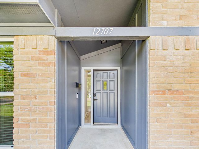 12707 Corning Dr, Houston, TX 77089