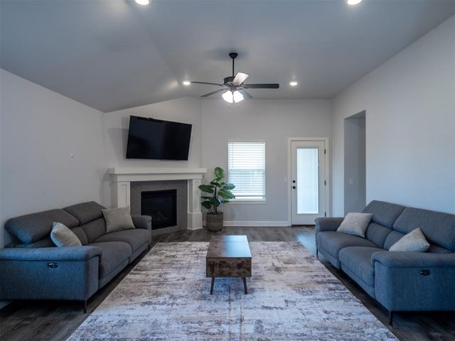 3125 Red Cedar Way, Norman, OK 73069