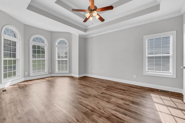 1156 Stillwood Dr, Clarksville, TN 37042
