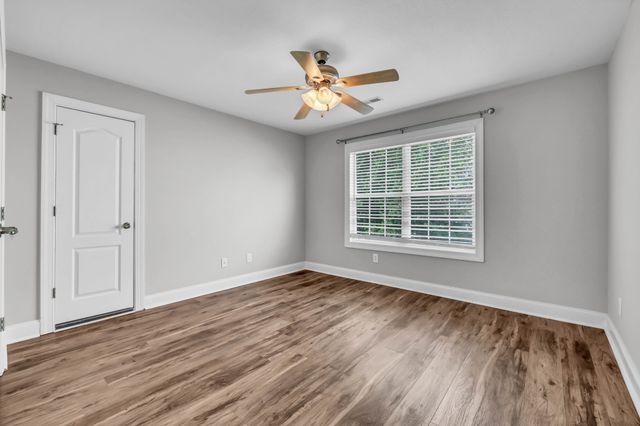 1156 Stillwood Dr, Clarksville, TN 37042