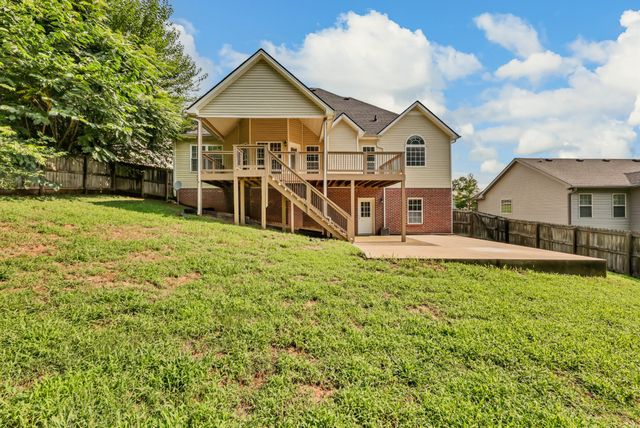 1156 Stillwood Dr, Clarksville, TN 37042