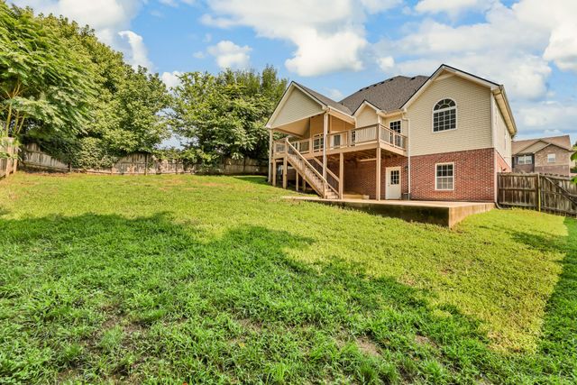 1156 Stillwood Dr, Clarksville, TN 37042