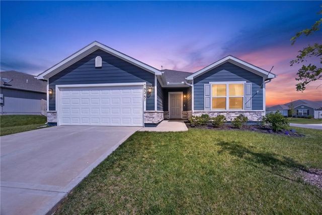 19341 Belford Street, Spring Hill, KS 66083