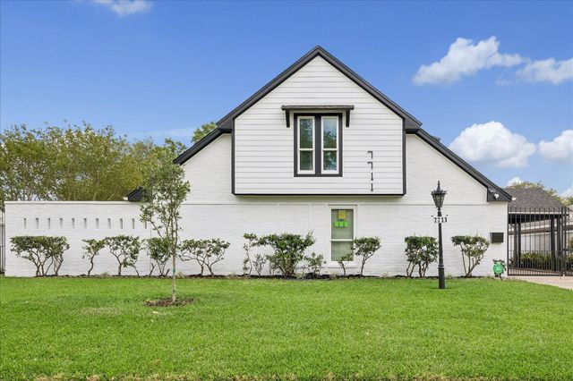 7711 Meadowvale Drive, Houston, TX 77063