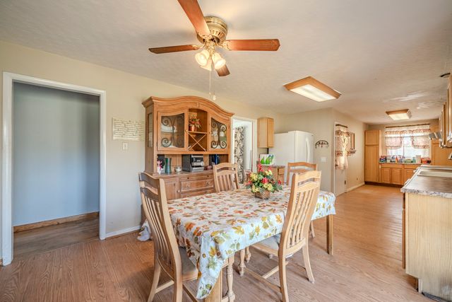 5062 Sunny Acres Dr, Waynesboro, TN 38485