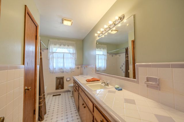 5062 Sunny Acres Dr, Waynesboro, TN 38485