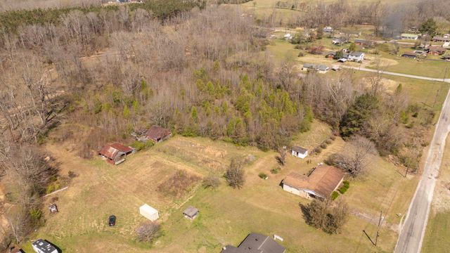 5062 Sunny Acres Dr, Waynesboro, TN 38485
