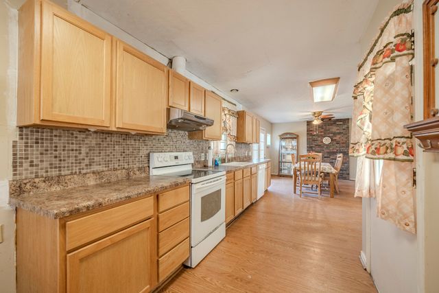 5062 Sunny Acres Dr, Waynesboro, TN 38485