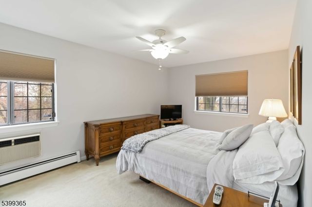 21 Foxwood Dr, Morris Plains Boro, NJ 07950