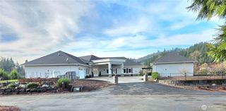 2567 Lewis River Road, Woodland, WA 98674