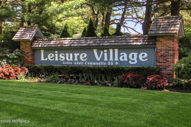 531C Dartmoor Court, Lakewood, NJ 08701