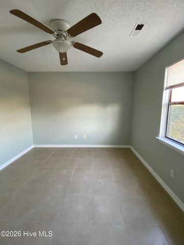 201 Wyndham Circle B, Greenville, NC 27858