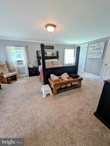 5827 LINCOLN HWY, Gap, PA 17527