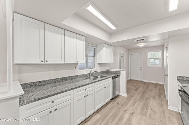676 Ixora Drive, Melbourne, FL 32935