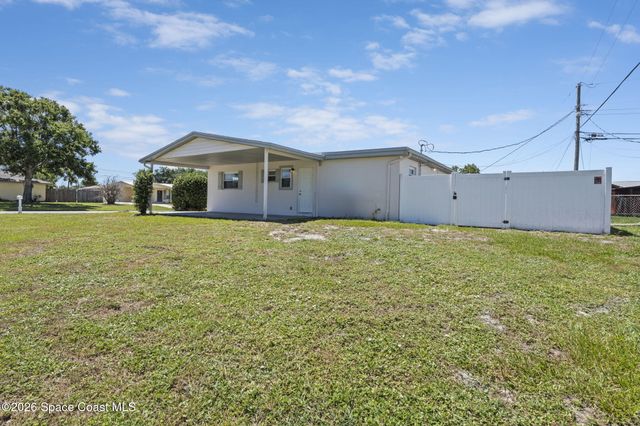 676 Ixora Drive, Melbourne, FL 32935