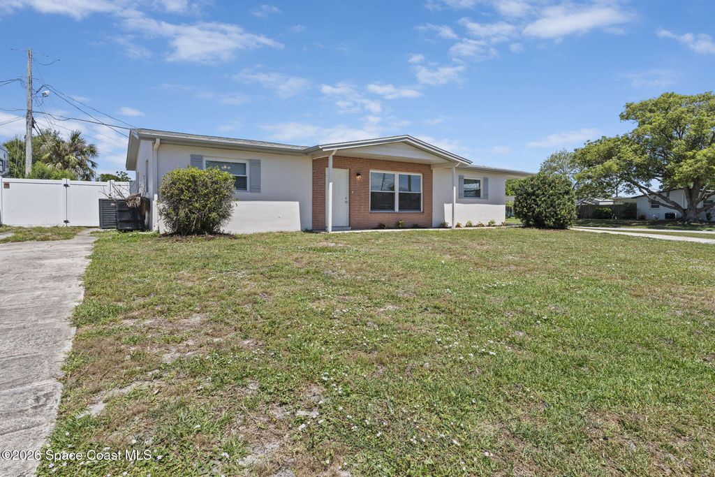 676 Ixora Drive, Melbourne, FL 32935