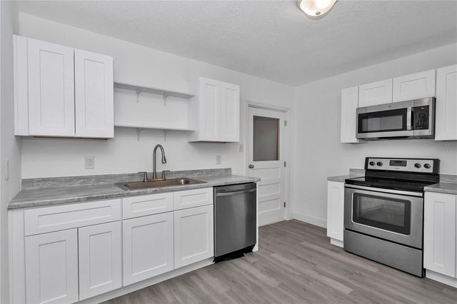 658 NE 39TH COURT, Ocala, FL 34470