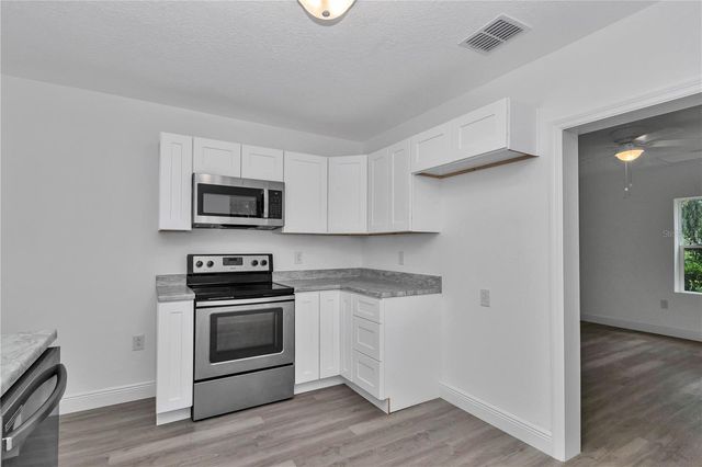 658 NE 39TH COURT, Ocala, FL 34470