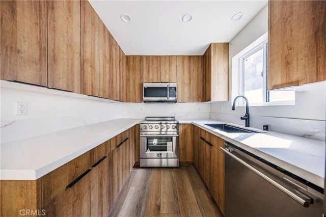 5933 Comey Avenue 2, Los Angeles, CA 90034
