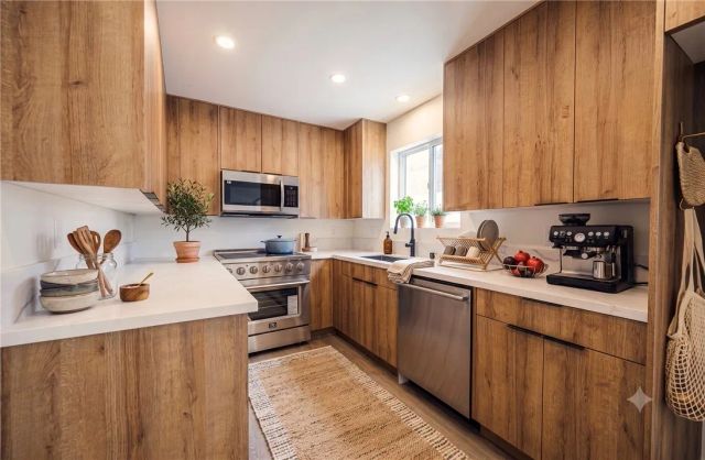 5933 Comey Avenue 2, Los Angeles, CA 90034