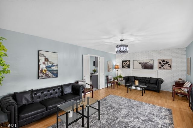 62 Macafee Rd, Franklin Twp., NJ 08873