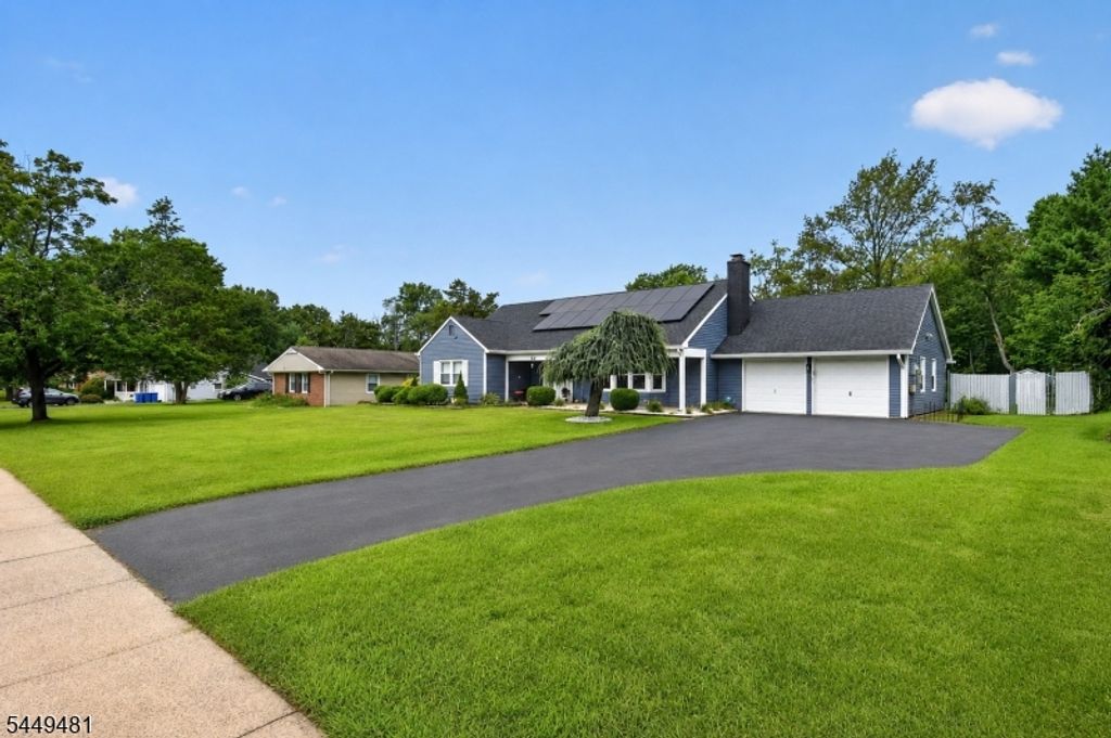 62 Macafee Rd, Franklin Twp., NJ 08873