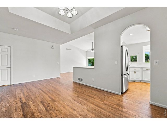 1715 Whitehall Dr, Longmont, CO 80504