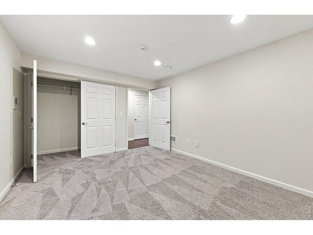 1715 Whitehall Dr, Longmont, CO 80504