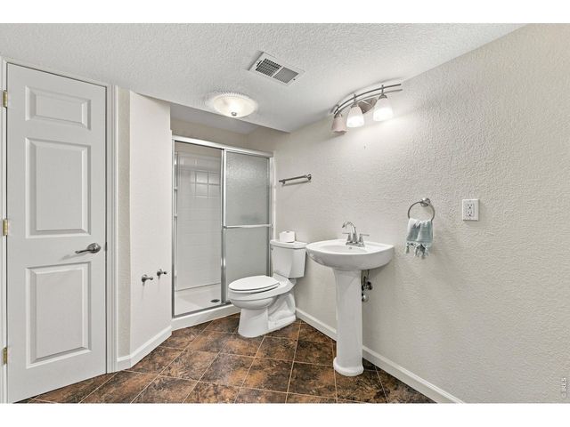 1715 Whitehall Dr, Longmont, CO 80504