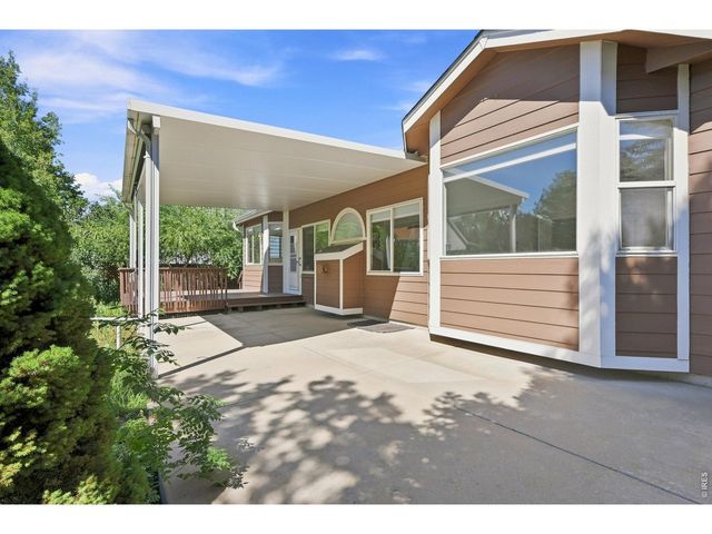 1715 Whitehall Dr, Longmont, CO 80504