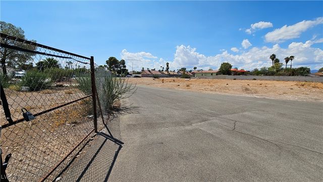 Le Mann, Las Vegas, NV 89146