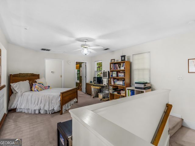 207 Williamsburg Circle, Mcdonough, GA 30253