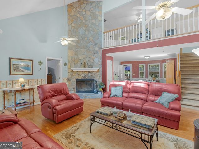 207 Williamsburg Circle, Mcdonough, GA 30253
