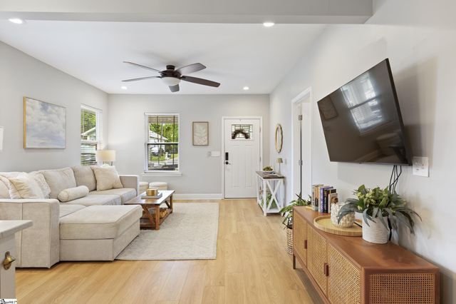 18 Jervey Avenue, Greenville, SC 29607