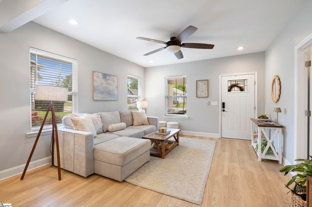 18 Jervey Avenue, Greenville, SC 29607