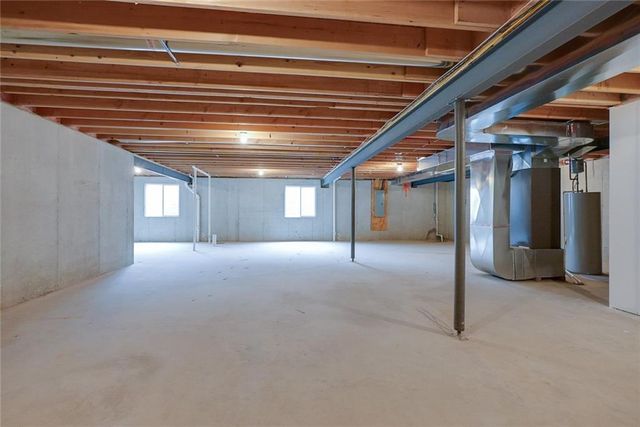1115 SW 8th Street, Oak Grove, MO 64075
